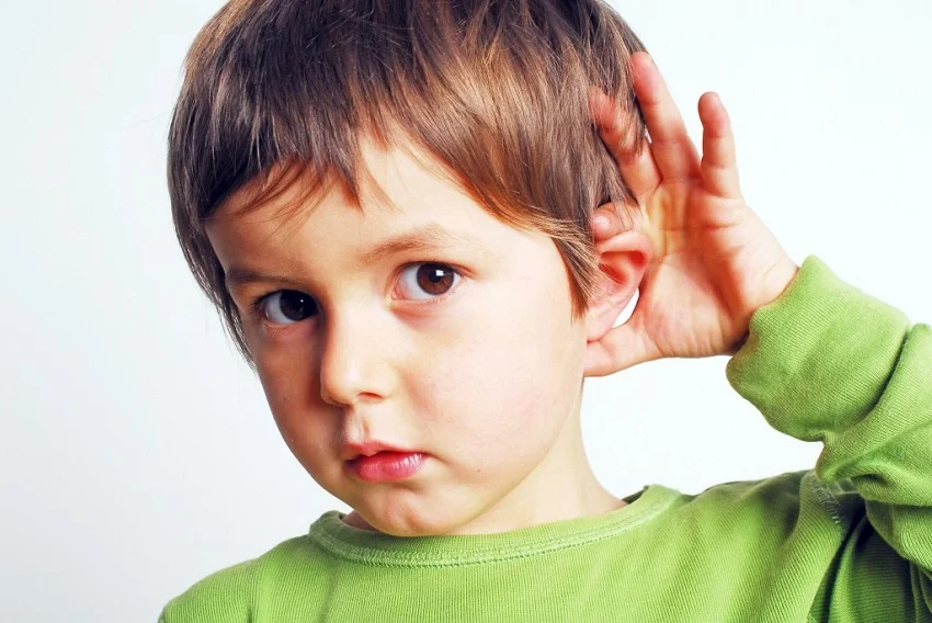کم شنوایی یا ناشنوایی در کودکان